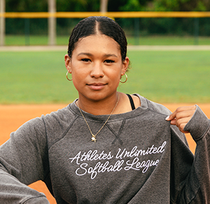 Sydney Stewart in a grey AUSL crewneck