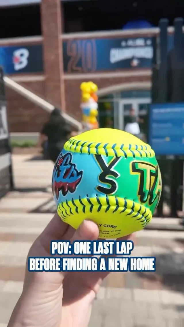 showing our custom AUSL Championship ball around Davis Diamond one last time before we ship it off to the winner ð¥¹
if you want to win this ball, head over to the AUSL Facebook to enter!