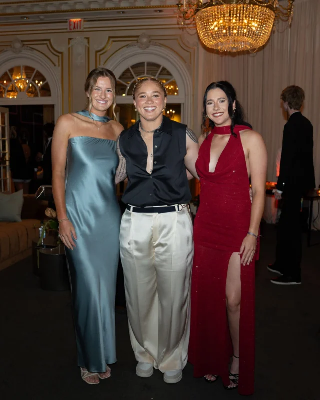 traded in the uniform for formal wear â¨
Reese Atwood, Megan Grant, and Leighann Goode attended the #ESPYs last night on behalf of their nominations with Texas and UCLA!
photo credit to @mackenziefitzpatrick ð¸